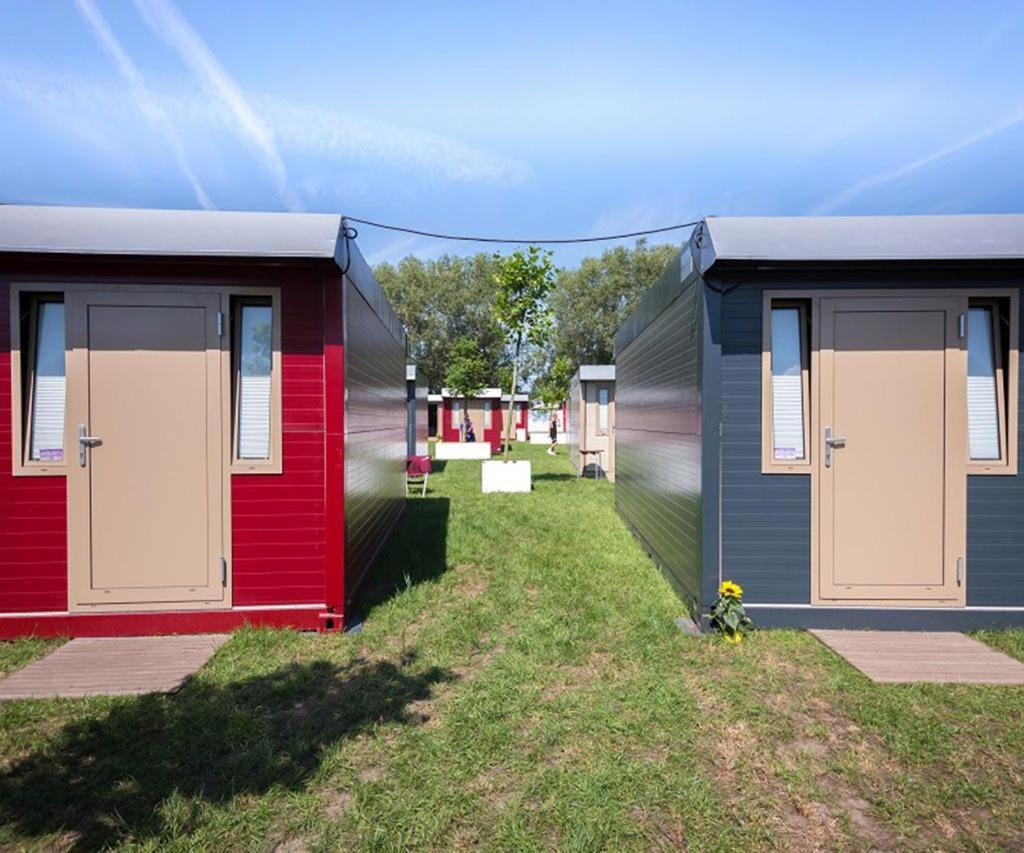 Pop-Up Hotel Songfestival Klaaswaal Экстерьер фото